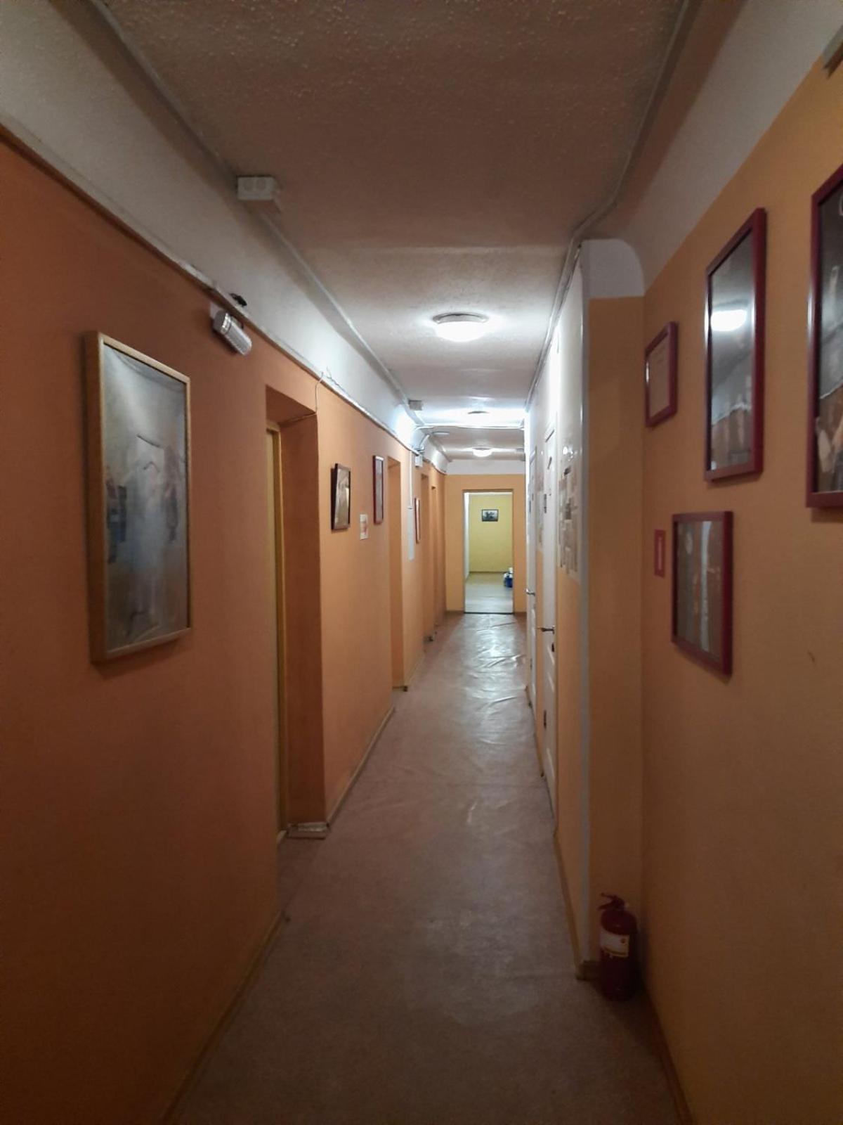 Hostel Podolski Plus Kiev Exteriör bild