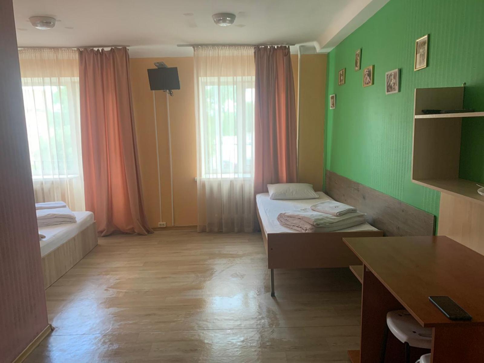 Hostel Podolski Plus Kiev Exteriör bild