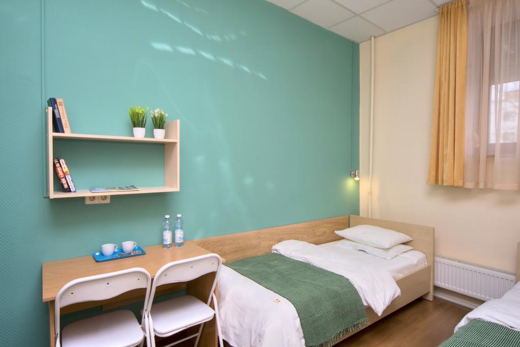 Hostel Podolski Plus Kiev Exteriör bild